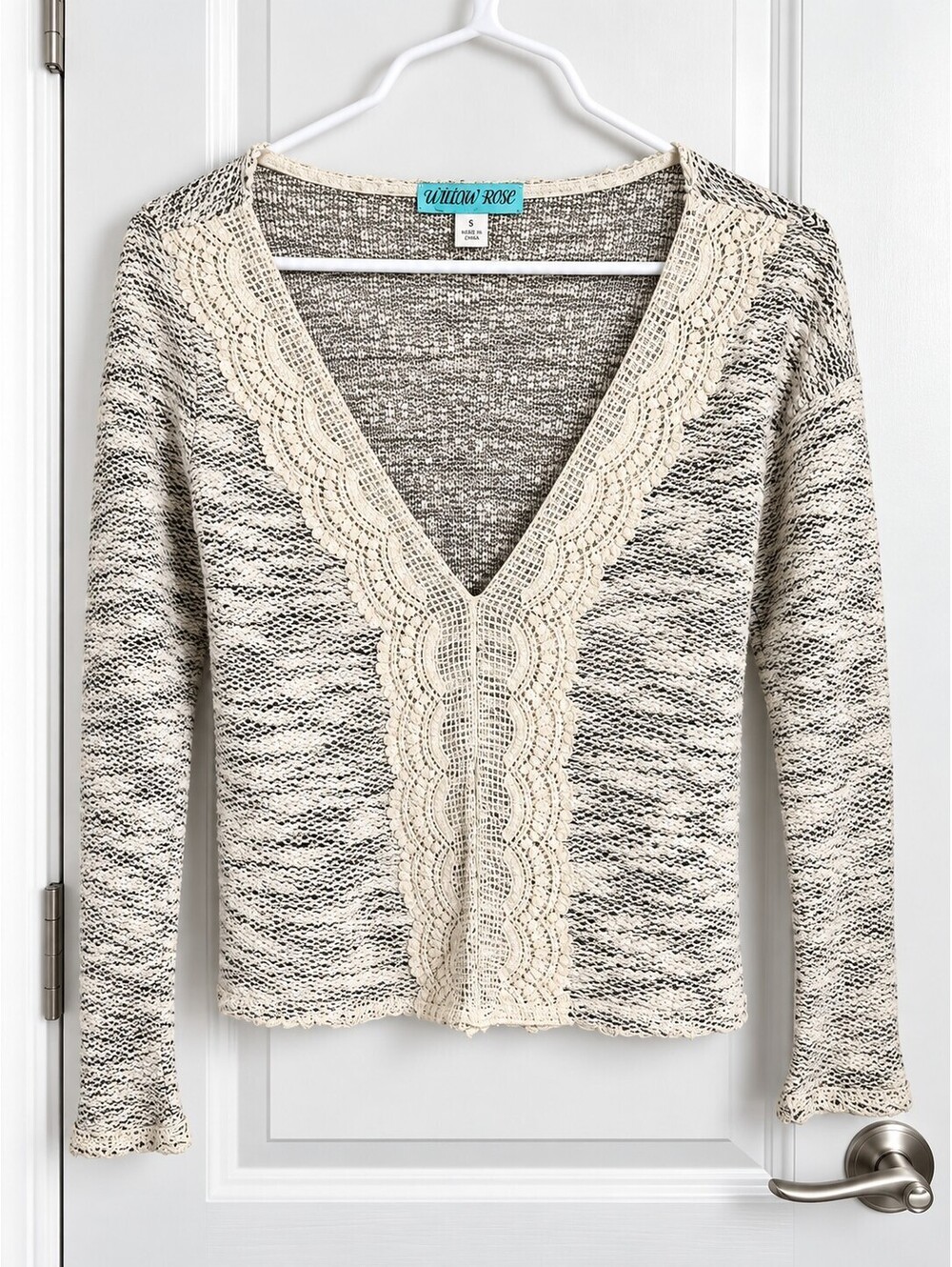 Aqua Vie Women’s Small Cream Black Crochet Trim Knit Sweater Made in USA